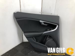Usados Tapizado de puerta de 4 puertas izquierda detrás Volvo V40 (MV) 1.6 D2 Precio de solicitud ofrecido por Van Gils Automotive