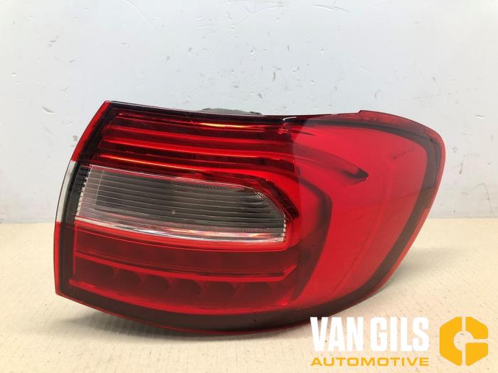 Taillight, right from a Mercedes-Benz B (W247) 2.0 B-200d 2021