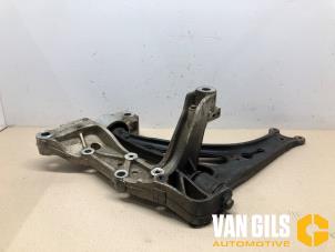 Usados Brazo portante lado superior izquierda delante Volkswagen Golf V (1K1) 2.0 GTI 16V Precio de solicitud ofrecido por Van Gils Automotive