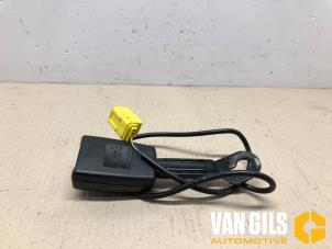 Used Front seatbelt buckle, right Porsche Cayenne (9PA) 4.8 V8 32V S Price on request offered by Van Gils Automotive