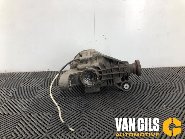 Rear differential from a Porsche Cayenne (9PA) 4.8 V8 32V S 2007