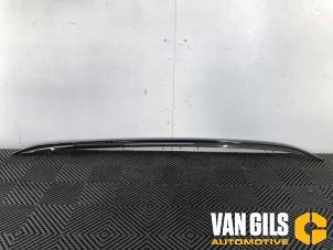 Używane Reling dachowy prawy Volvo XC40 (XZ) Recharge Single Motor Cena na żądanie oferowane przez Van Gils Automotive
