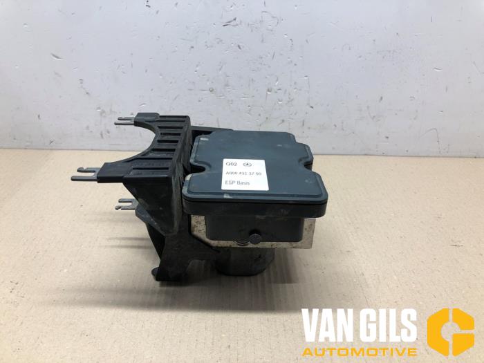 Begagnade ABS-pump Mercedes B (W246/W242) 2.2 B-220 CDI BlueEFFICIENCY,d 16V Pris € 79,99 Marginaltabell erbjuds av Van Gils Automotive