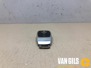 Używane Klucz Mercedes C (W205) C-300 2.0 Turbo 16V Cena na żądanie oferowane przez Van Gils Automotive