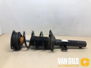 Usagé Barre amortisseur avant droit Volkswagen Polo VI (AW1) 1.0 TSI 12V BlueMotion Prix sur demande proposé par Van Gils Automotive