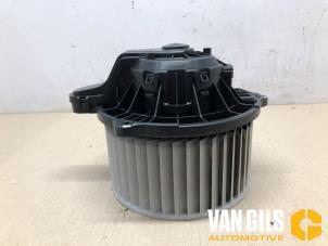 Used Heating and ventilation fan motor Kia Cee'd Sportswagon (JDC5) 1.6 GDI 16V Price on request offered by Van Gils Automotive