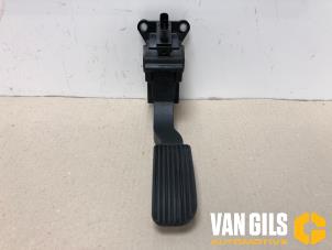 Używane Pedal gazu Mercedes Vito Tourer (447.7) 2.0 116 CDI 16V Cena € 49,99 Procedura marży oferowane przez Van Gils Automotive