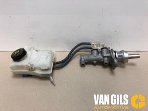 Used Master cylinder Mercedes Vito Tourer (447.7) 2.0 116 CDI 16V Price on request offered by Van Gils Automotive