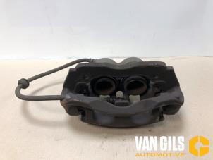 Used Front brake calliper, right Mercedes Vito Tourer (447.7) 2.0 116 CDI 16V Price on request offered by Van Gils Automotive