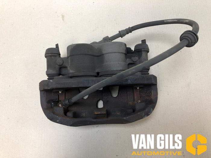 Front brake calliper, left from a Mercedes-Benz Vito Tourer (447.7) 2.0 116 CDI 16V 2020