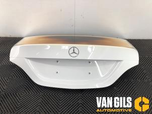 Usagé Hayon Mercedes CLA (117.3) 1.6 CLA-180 16V Prix € 425,00 Règlement à la marge proposé par Van Gils Automotive