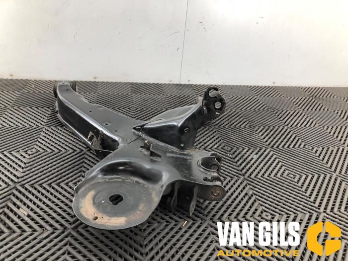Lower wishbone, rear right from a Mercedes-Benz Vito Tourer (447.7) 2.0 116 CDI 16V 2020