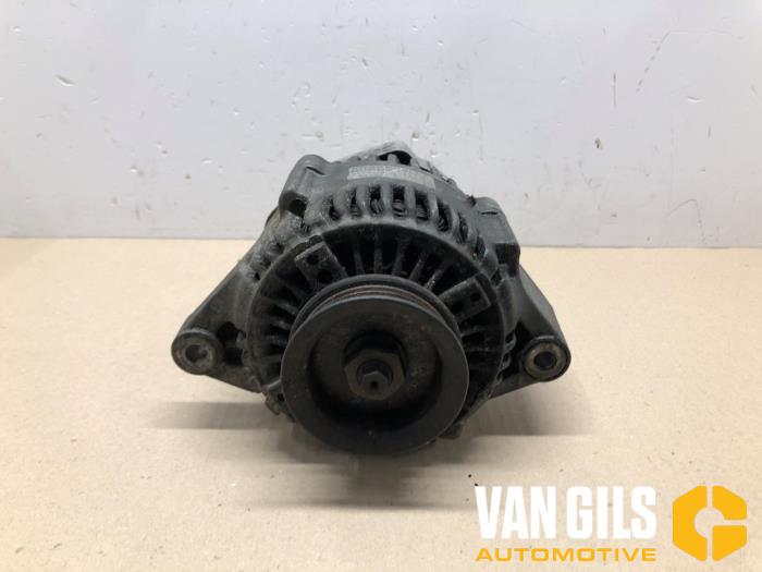 Begagnade Dynamo Honda CR-V (RD1/3) 2.0i 16V VTEC Pris € 75,00 Marginaltabell erbjuds av Van Gils Automotive