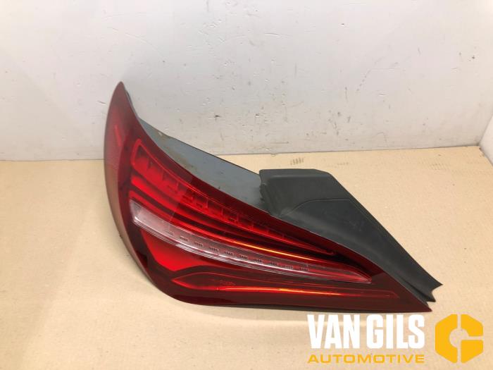 Taillight, left from a Mercedes-Benz CLA (117.3) 1.6 CLA-180 16V 2019