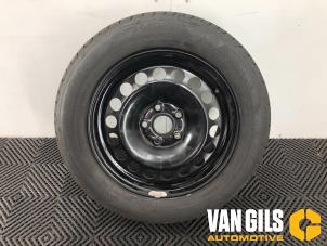Usagé Jante + pneumatique Volkswagen Touran (5T1) 2.0 TDI 150 Prix sur demande proposé par Van Gils Automotive