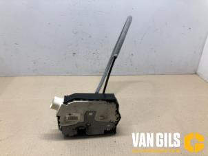 Gebrauchte Türschlossmechanik 4-türig rechts vorne Mini Mini (R56) 1.6 16V Cooper S Preis auf Anfrage angeboten von Van Gils Automotive