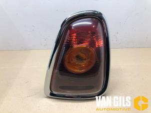 Używane Tylne swiatlo pozycyjne prawe Mini Mini (R56) 1.6 16V Cooper S Cena na żądanie oferowane przez Van Gils Automotive