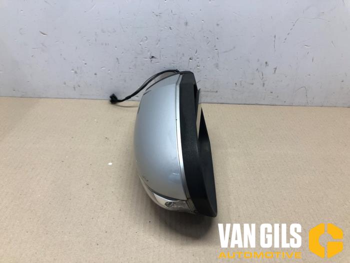 Außenspiegel links Mercedes B 2.0 B-180 CDI 16V - A1718200942 MERCEDES 