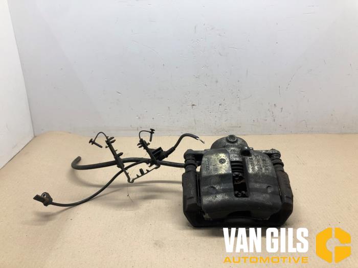 Gebrauchte Bremszange links vorne Mercedes B (W245) 2.0 B-180 CDI 16V Preis € 35,00 Margenregelung angeboten von Van Gils Automotive