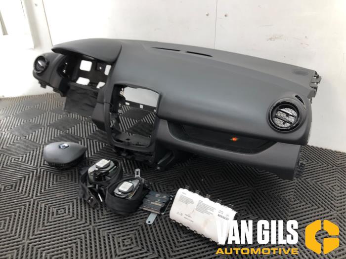 Airbag set + dashboard from a Renault Clio IV (5R) 1.5 dCi 90 FAP 2017