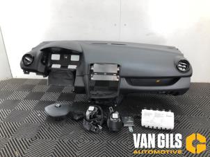 Używane Airbag set + dashboard Renault Clio IV (5R) 1.5 dCi 90 FAP Cena na żądanie oferowane przez Van Gils Automotive