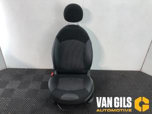 Used Seat, left Mini Mini (R56) 1.6 16V Cooper S Price € 150,00 Margin scheme offered by Van Gils Automotive