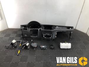 Usagé Airbag set + dashboard Opel Astra K 1.4 Turbo 16V Prix € 1.249,99 Règlement à la marge proposé par Van Gils Automotive