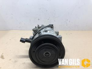 Used Air conditioning pump Kia Cee'd Sportswagon (JDC5) 1.6 GDI 16V Price on request offered by Van Gils Automotive