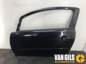 Gebrauchte Tür 4-türig links vorne Opel Corsa D 1.0 Preis auf Anfrage angeboten von Van Gils Automotive