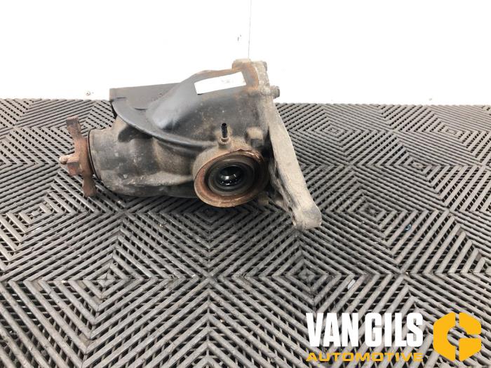 Rear differential from a Mercedes-Benz Vito Mixto (447.7) 2.2 116 CDI 16V 2015