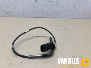 Auspuff Temperatursensor van een Audi A4 Avant (B7) 2.7 TDI V6 24V 2008