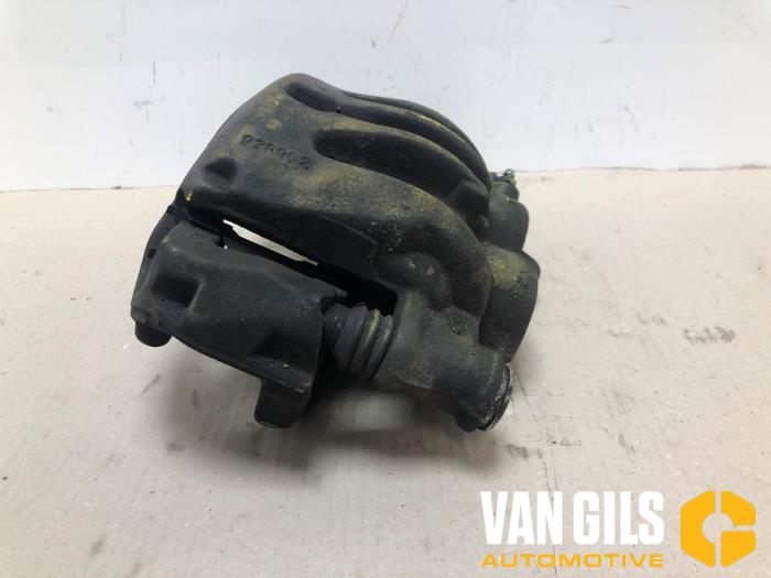 Front brake calliper, left from a Mercedes-Benz Vito Mixto (447.7) 2.2 116 CDI 16V 2015