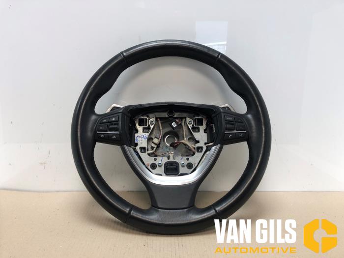 Gebrauchte Lenkrad BMW 5 serie (F10) 530i 24V TwinPower Turbo Preis € 225,00 Margenregelung angeboten von Van Gils Automotive