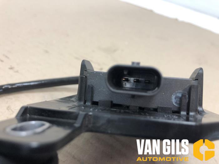 Gebrauchte Auspuff Temperatursensor Mercedes C (W205) C-300 2.0 Turbo 16V Preis € 60,00 Margenregelung angeboten von Van Gils Automotive