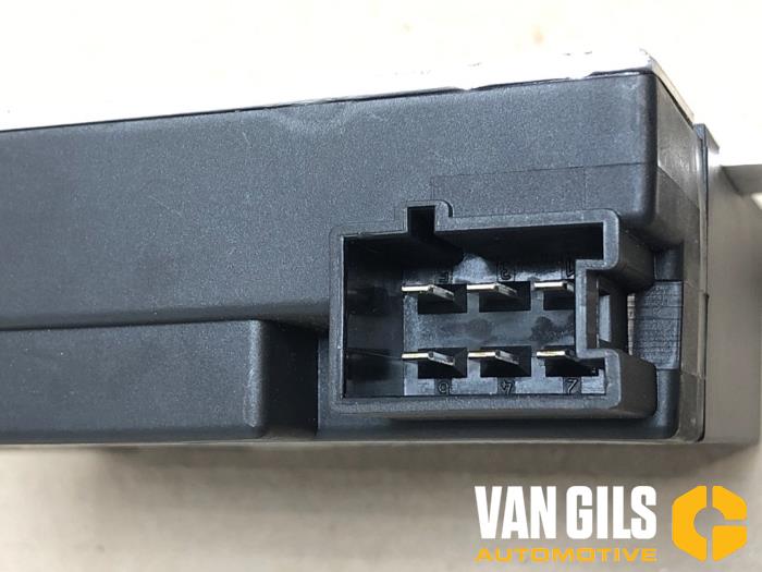 Usagé Module pompe carburant Mercedes C (W205) C-300 2.0 Turbo 16V Prix € 39,99 Règlement à la marge proposé par Van Gils Automotive