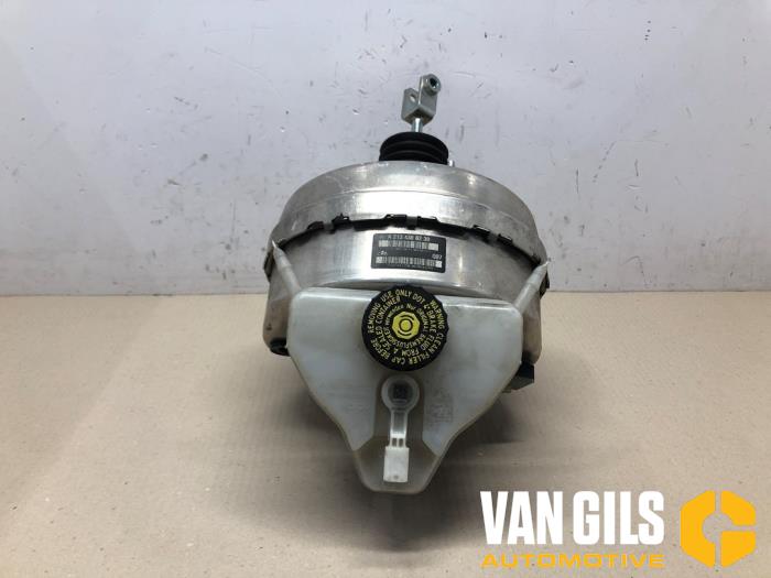 Usados Servofreno Mercedes C (W205) C-300 2.0 Turbo 16V Precio de solicitud ofrecido por Van Gils Automotive