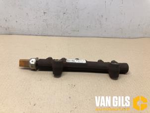 Used Fuel injector nozzle Opel Grandland/Grandland X 1.6 CDTi 120 Price € 49,99 Margin scheme offered by Van Gils Automotive