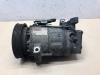 Air conditioning pump from a Renault Clio IV (5R) 1.5 dCi 90 FAP 2017