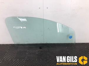 Usados Ventanilla de puerta de 2 puertas derecha Citroen C1 1.0 12V Precio de solicitud ofrecido por Van Gils Automotive