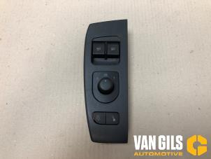 Usados Interruptor de ventanilla eléctrica Volkswagen Fox (5Z) 1.4 16V Precio de solicitud ofrecido por Van Gils Automotive