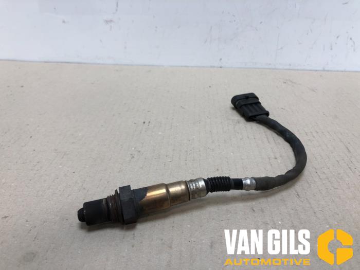Usagé Sonde lambda Fiat Idea (350AX) 1.4 16V Prix € 30,00 Règlement à la marge proposé par Van Gils Automotive