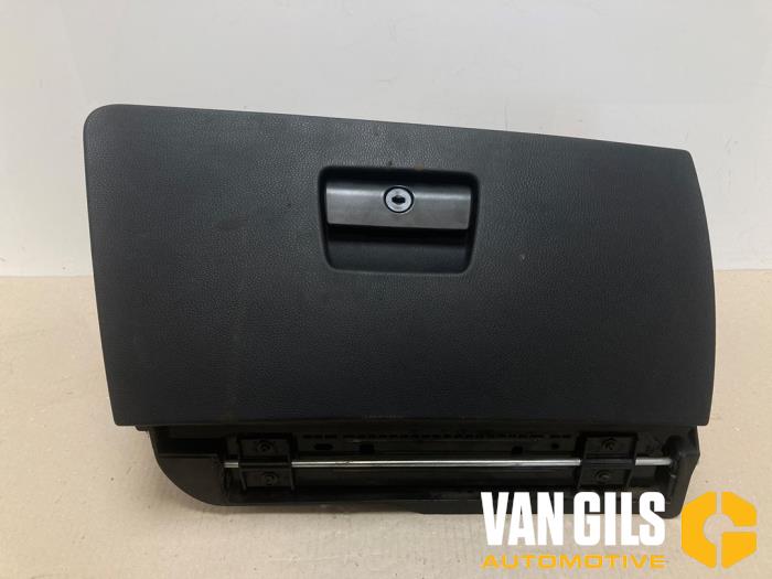 Begagnade Handskfack BMW 3 serie (E90) 318i 16V Pris € 35,00 Marginaltabell erbjuds av Van Gils Automotive