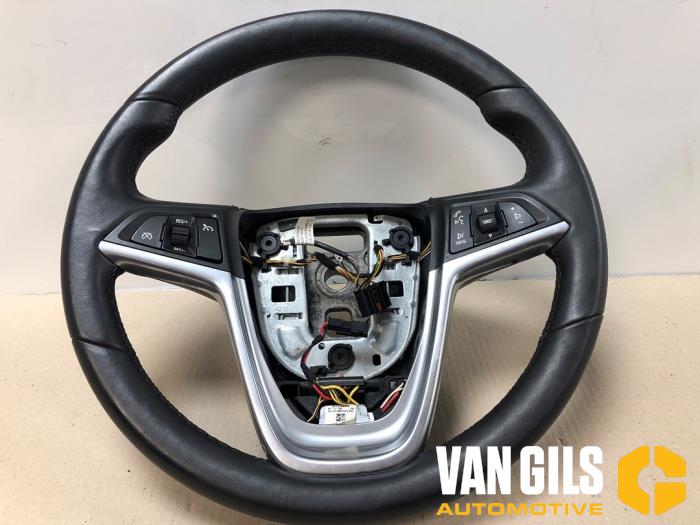 Begagnade Ratt Opel Astra J (PC6/PD6/PE6/PF6) 1.6 Turbo 16V Pris € 75,00 Marginaltabell erbjuds av Van Gils Automotive