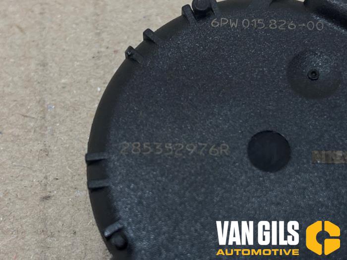 Regensensor van een Nissan Qashqai (J12) 1.5 VC-T e-Power 16V 2023