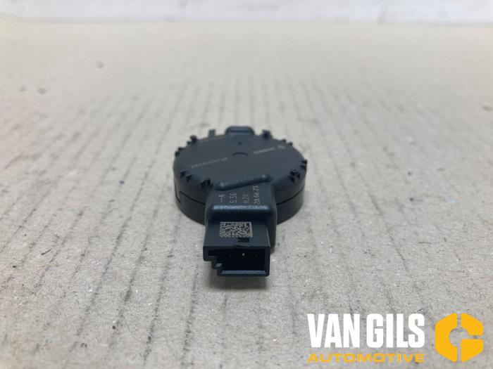 Regensensor van een Nissan Qashqai (J12) 1.5 VC-T e-Power 16V 2023