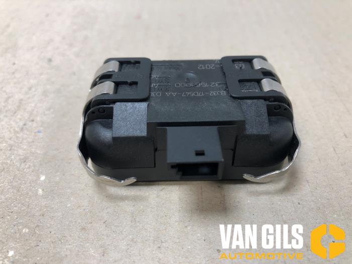 Begagnade Regnsensor Landrover Range Rover Evoque (LVJ/LVS) 2.0 Si4 240 16V 5-drs. Pris € 49,99 Marginaltabell erbjuds av Van Gils Automotive