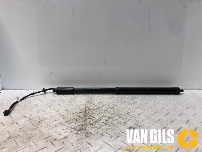 Używane Silnik rygla tylnej klapy Landrover Range Rover Evoque (LVJ/LVS) 2.0 Si4 240 16V 5-drs. Cena € 79,99 Procedura marży oferowane przez Van Gils Automotive