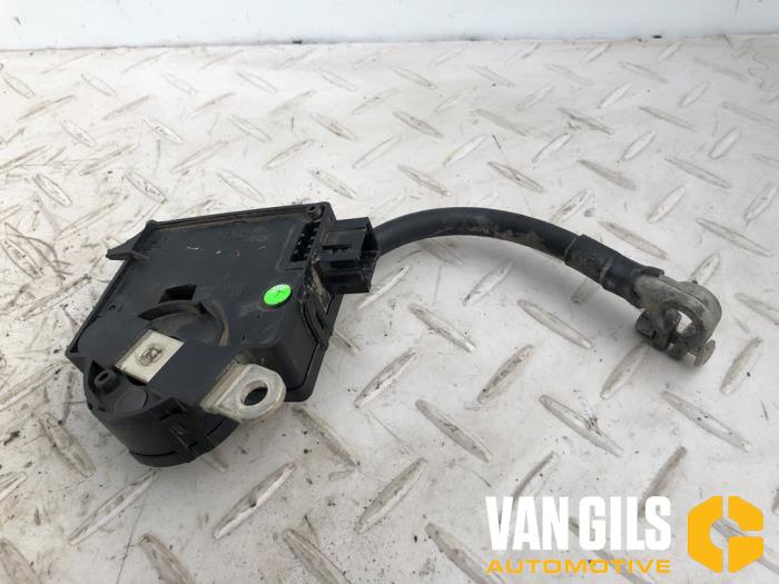 Begagnade Batterikontrollmodul Audi A8 (D3) 6.0 W12 48V Quattro Pris € 75,00 Marginaltabell erbjuds av Van Gils Automotive