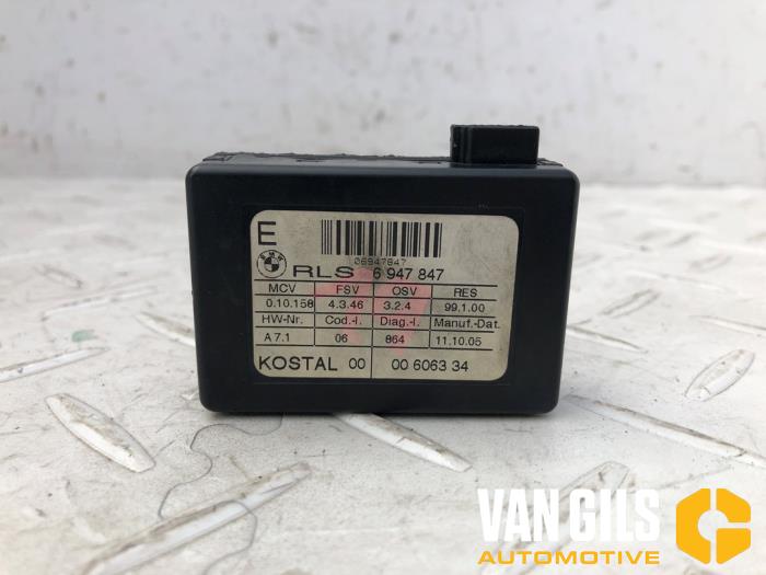 Begagnade Regnsensor BMW M6 (E63) 5.0 V10 40V Pris € 30,00 Marginaltabell erbjuds av Van Gils Automotive