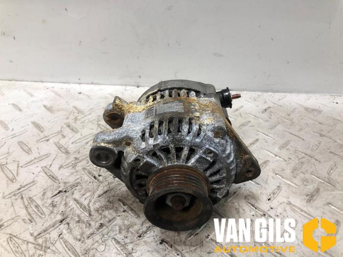 Begagnade Dynamo Daihatsu Terios (J2) 1.5 16V DVVT 4x2 Euro 4 Pris € 50,00 Marginaltabell erbjuds av Van Gils Automotive